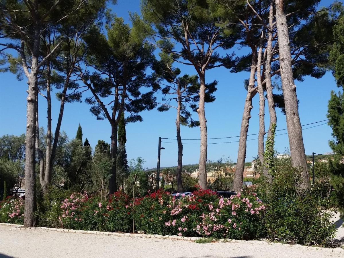 Hpc Suites - Cassis Centre - Parking Gratuit & Piscine Chauffee Exterior foto