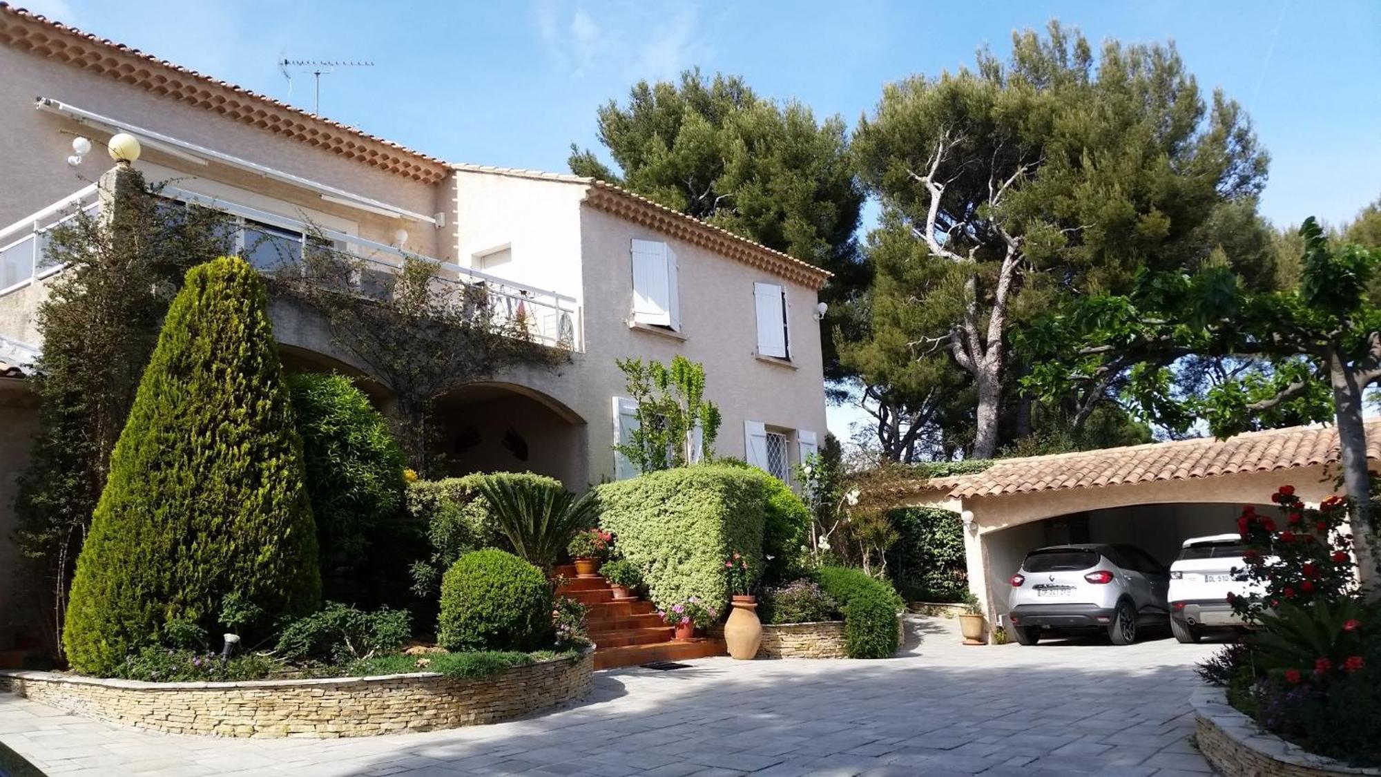 Hpc Suites - Cassis Centre - Parking Gratuit & Piscine Chauffee Zimmer foto